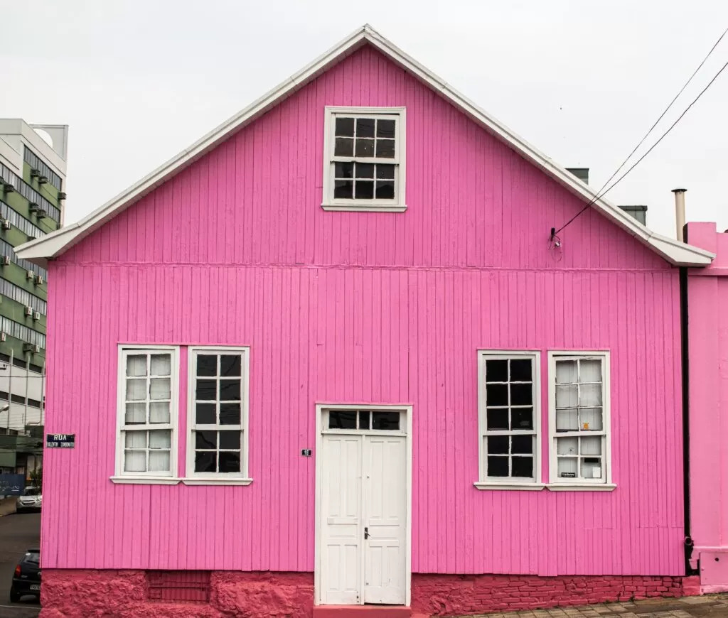 Magenta House